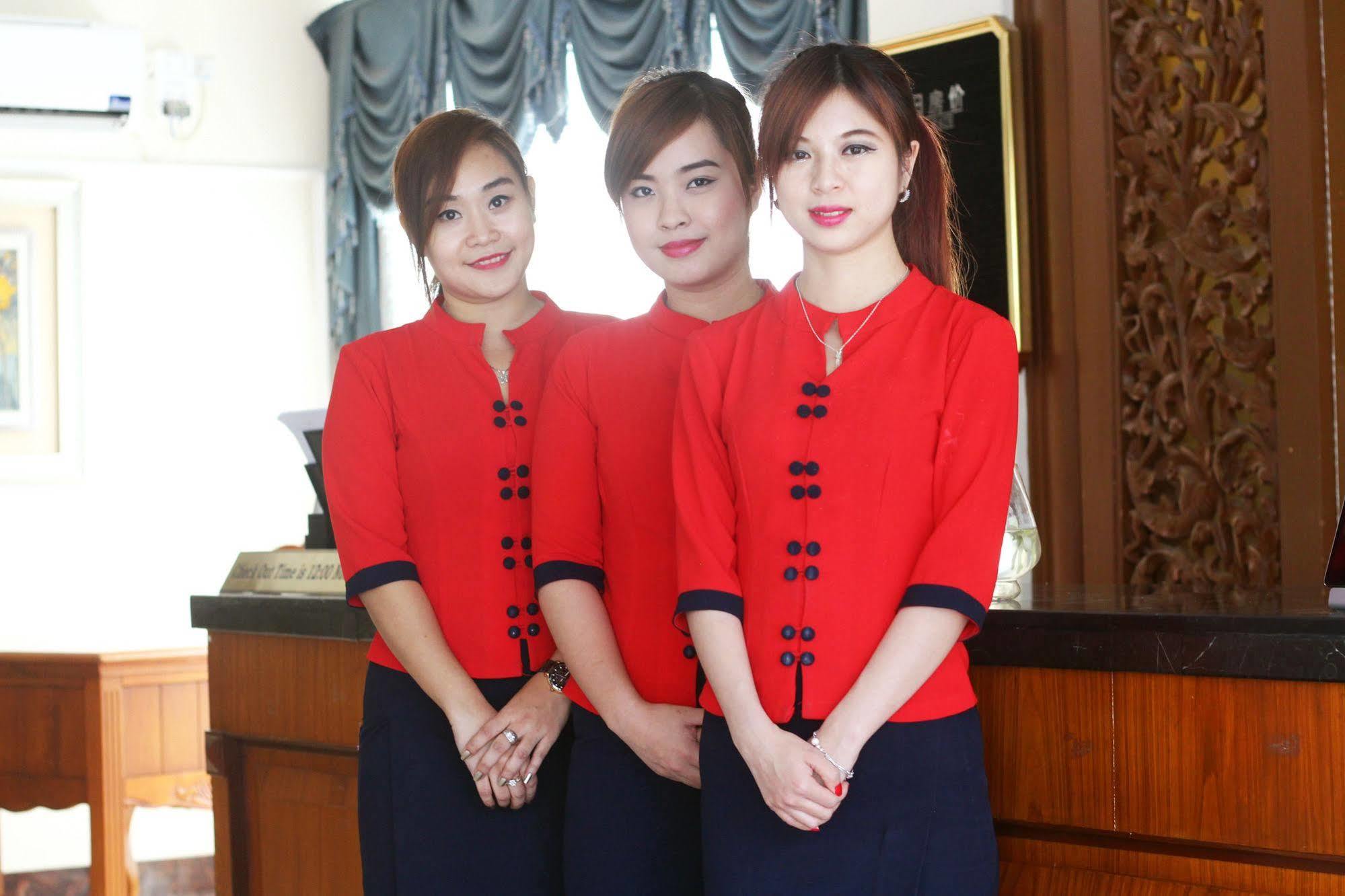 Sunny Holiday Hotel Gyogon Buitenkant foto